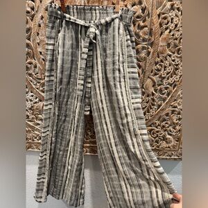 Miilla Clothing Striped Wide Leg Pants in Black and Cream